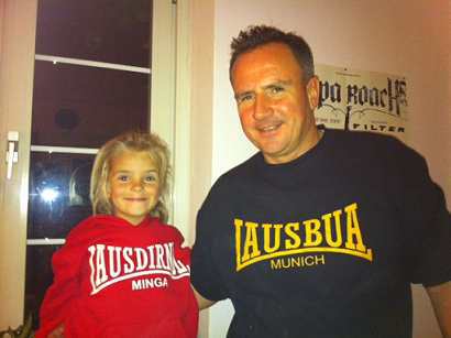 lausdirndl &
        lausbua T-Shirt Sweatshirt Kapuzenpulli Munich Minga